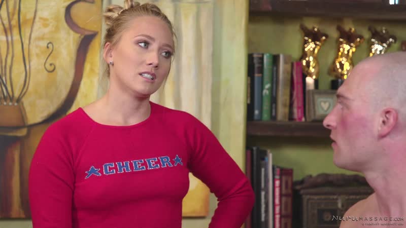 Aj Applegate la hermana animadora de mis amigos [todo tipo de sexo, duro, mamada, masaje, aceitado]