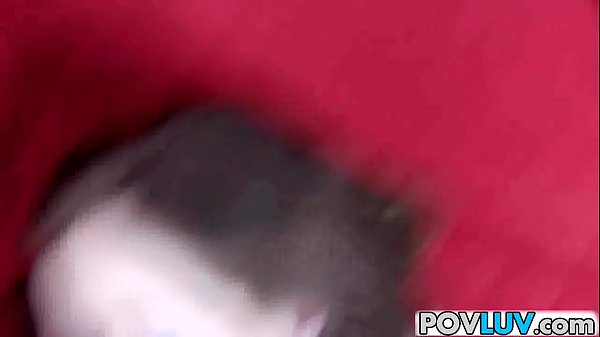 La douce fille Trinity Rae se fait baiser et se fait baiser