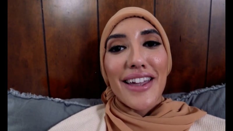 Porn she is 30 sexual adventures of a lonely Arab woman porn sex muslim chloe amour